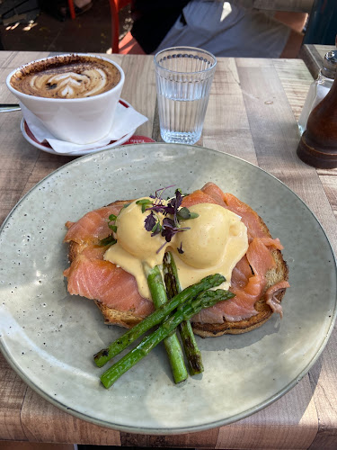 UR Caffe - Hospitality and gastronomy