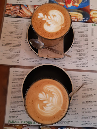 Comentarii opinii despre Metropole Cafe