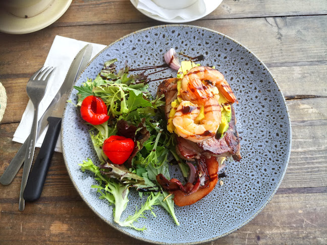 Two Birds Gallery Cafe