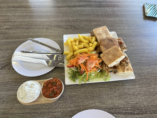 Opinii despre Mustafa's Kebabs Drive Thru în Shepparton - Hospitality and gastronomy
