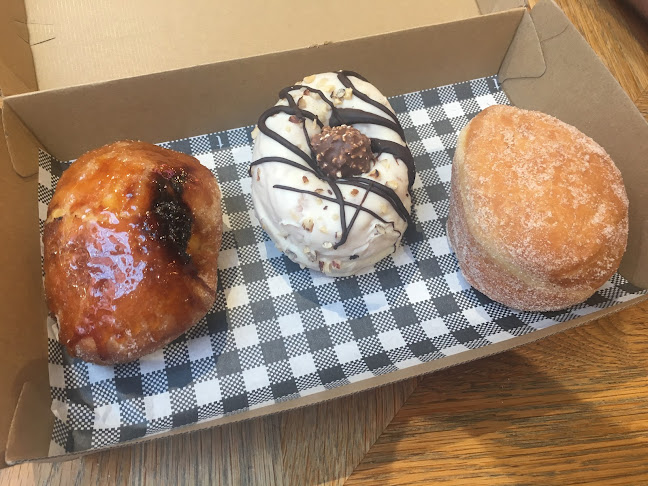 Pacific fair shopping centre, Hooker Blvd, Broadbeach QLD 4230