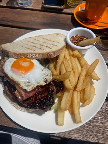 Clubhouse - Hospitality and gastronomy