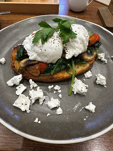 Black & White Espresso - Wanniassa