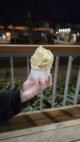 Opinii despre Amo Gelato Caffe în Noosaville - Hospitality and gastronomy