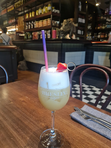 Comentarii opinii despre The Breslin Steakhouse