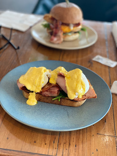 Comentarii opinii despre The Local Burgerhouse