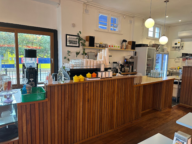 Comentarii opinii despre Satchmo Café