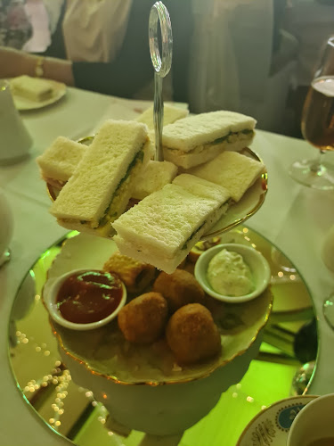 Comentarii opinii despre Utopia @ Waterfall Gully