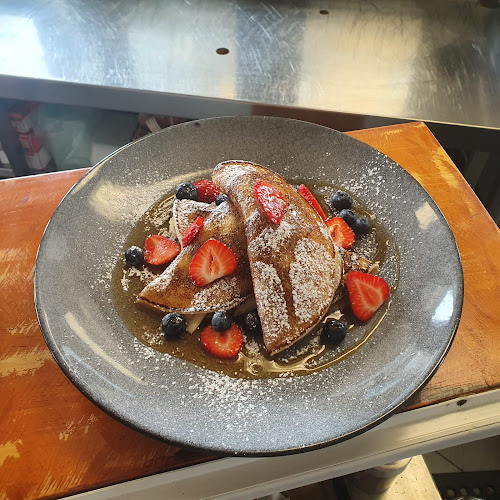 Darwin's Waterfront Café - Hospitality and gastronomy