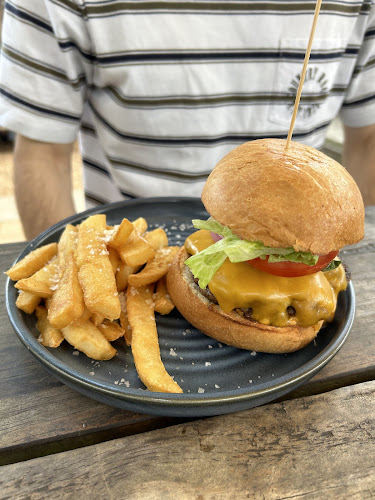 Comentarii opinii despre Federal Doma Cafe