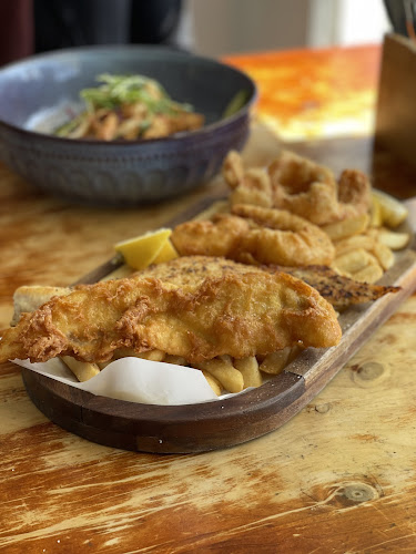 116 Middleton Rd, Middleton Beach WA 6330