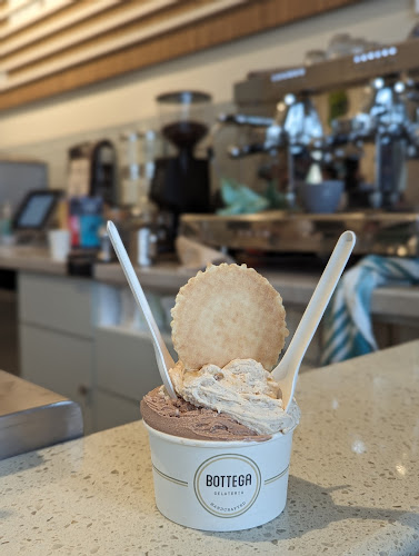 Opinii despre Bottega Gelateria în Henley Beach - Hospitality and gastronomy