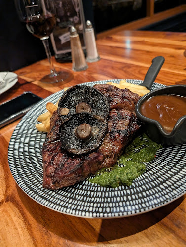 Kingsbridge Blvd & Wadhurst Rd, Butler WA 6036