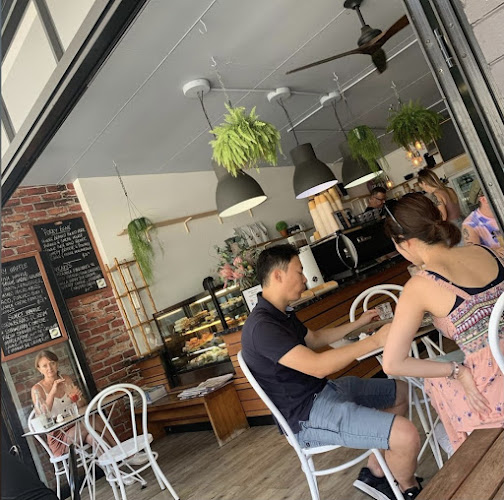 Comentarii opinii despre Metro Coffee