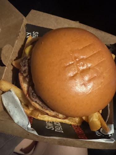 Opinii despre Burgertory (Caroline Springs) în Caroline Springs - Hospitality and gastronomy