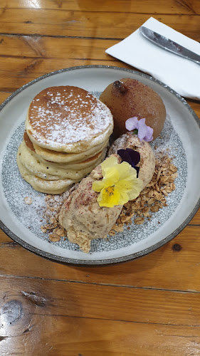 Moon Lily Kitchen and Cakes - Beaconsfield