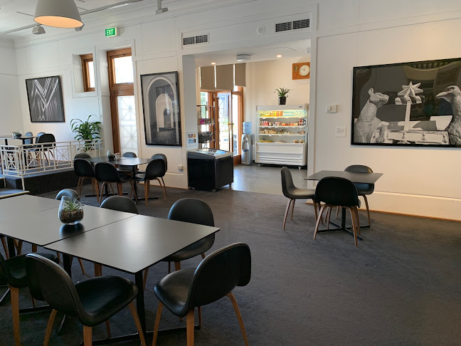 Opinii despre Courtyard Café at Old Parliament House în Parkes - Hospitality and gastronomy