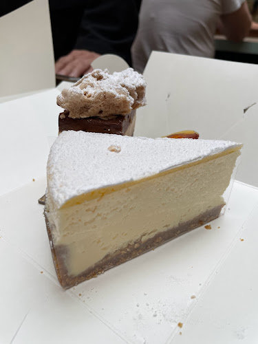 Comentarii opinii despre Lorraine's Patisserie