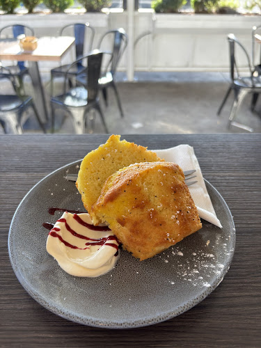 Aroma Deli Cafe - Hospitality and gastronomy