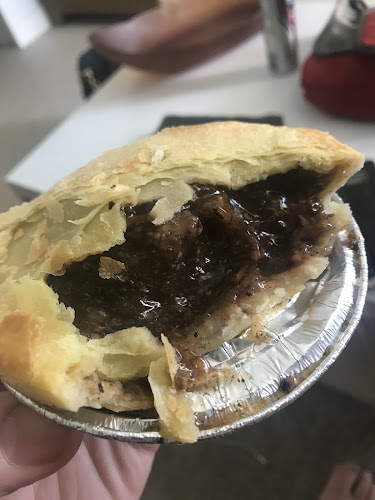 Ettalong Cake Shop - Hospitality and gastronomy