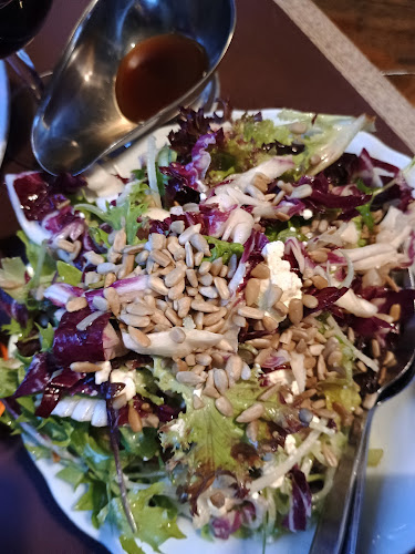 Marquis of Lorne - Hospitality and gastronomy