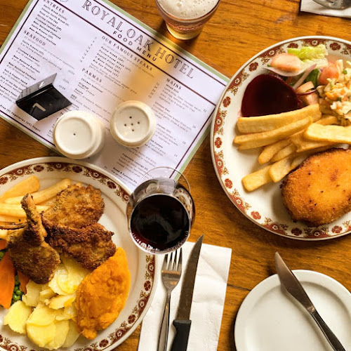 Opinii despre Royal Oak Hotel în Ballarat Central - Hospitality and gastronomy