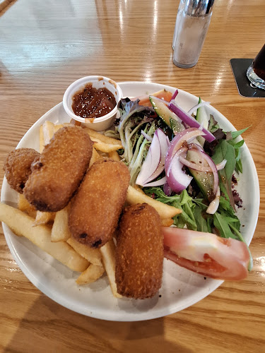 Cherry Street Sports Club