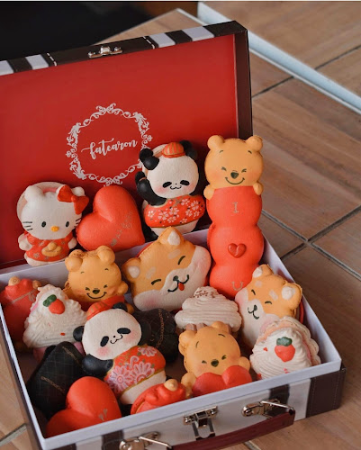 Comentarii opinii despre Fatcaron Macarons - Sydney Wholesale Cakes and Desserts