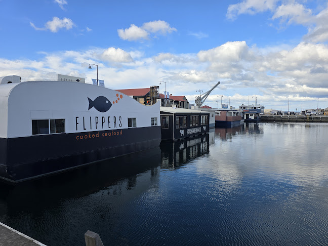 Comentarii opinii despre Flippers Cooked Seafood