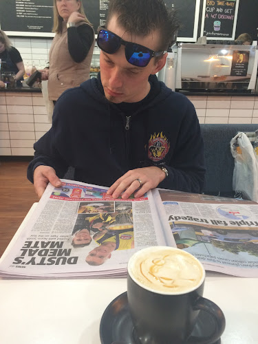 Comentarii opinii despre Dr Tully's Espresso Bar