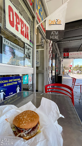 Paul's Famous Hamburgers - Hospitality and gastronomy