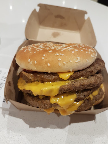 Opinii despre McDonald's Warralily în Armstrong Creek - Hospitality and gastronomy