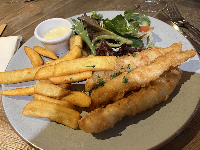 RQ'S Tavern - Hospitality and gastronomy