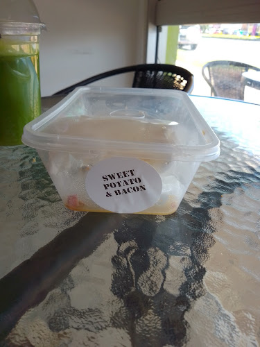 Opinii despre Crave Food & Juice Bar în Emerald - Hospitality and gastronomy