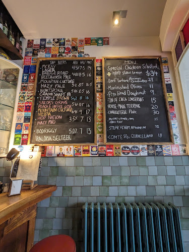 Opinii despre Le Pub and Bottle Shop în Melbourne - Hospitality and gastronomy