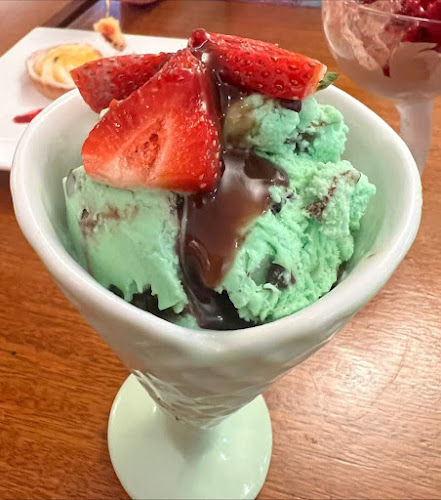 Barton Cres, Normanville SA 5204