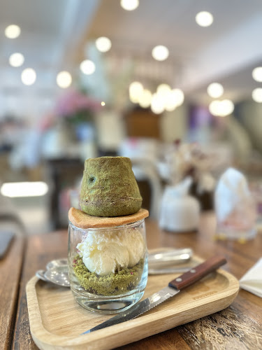 Opinii despre FLOVIE FLORIST CAFE în Carlton - Hospitality and gastronomy