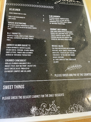 Opinii despre Le Jardin Cafe Restaurant în Main Beach - Hospitality and gastronomy