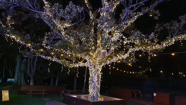 North Wollongong Hotel - Hospitality and gastronomy