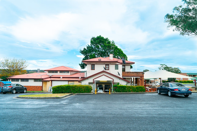 Comentarii opinii despre The Oaks Hotel