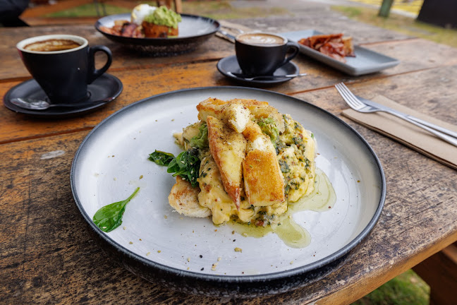 Bruce's Cafe - Hospitality and gastronomy