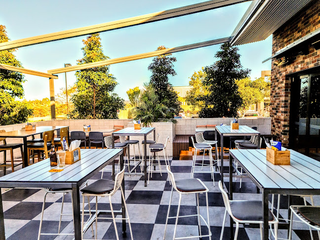 2 Scottsdale Dr, Robina QLD 4226