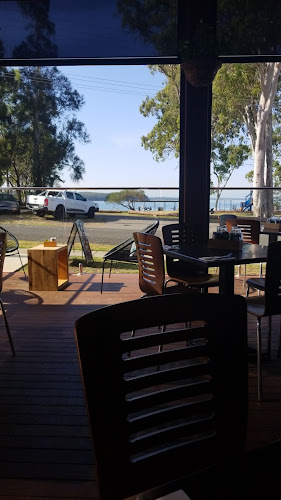 Wangi Deck Cafe - Wangi Wangi