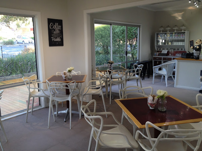 Straight to the point - cafe - Sanctuary Point