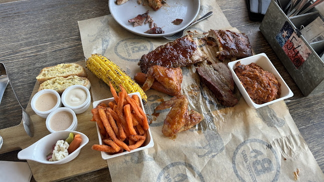 The Oxford Bathurst - Hospitality and gastronomy