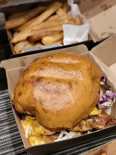 Sideshow Burgers Richmond - Hospitality and gastronomy