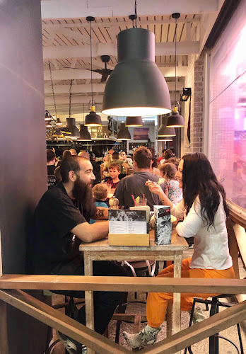 8/10 Cavill Ave, Surfers Paradise QLD 4217