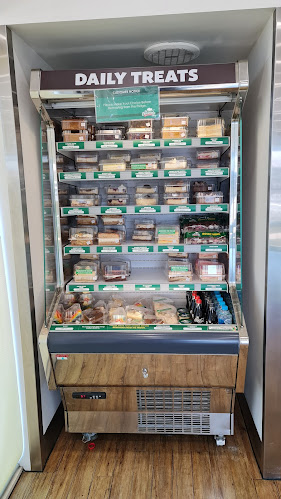 Opinii despre The Cheesecake Shop Willows în Kirwan - Hospitality and gastronomy