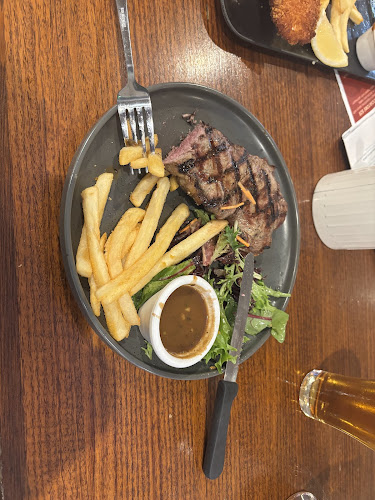 Runaway Bay Tavern - Hospitality and gastronomy