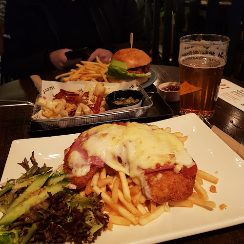 Henley's Bar & Kitchen - Sydney